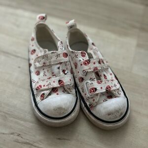 Ladybug converse